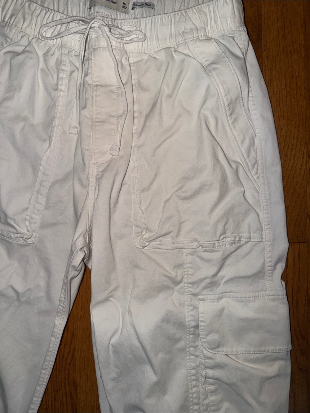 Abercrombie Pull-On Wide Leg Cargo Pant - Picture 5 of 7